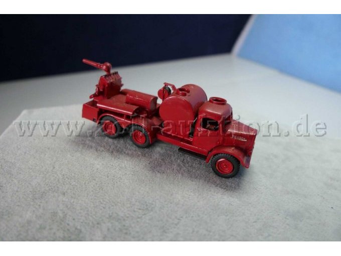 Feuerwehrfahrzeug Ansicht von der Seite