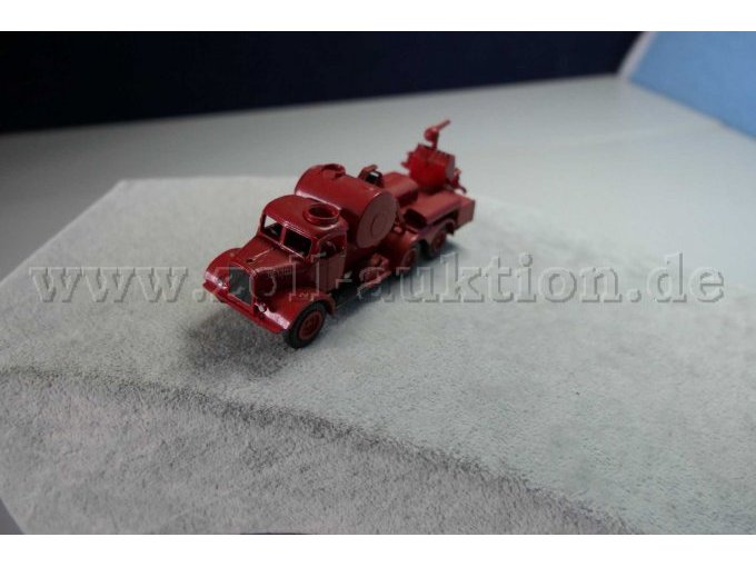 Feuerwehrfahrzeug Ansicht von vorne