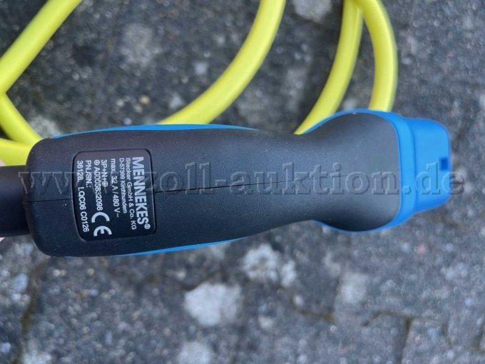 Stecker mit Aufdruck