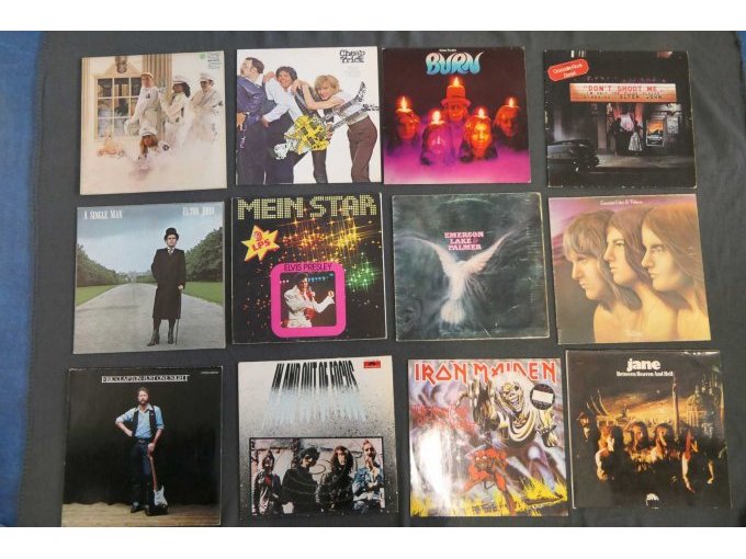 Ansicht der Vorderseite der zweiten 12 Stk. Schallplatten