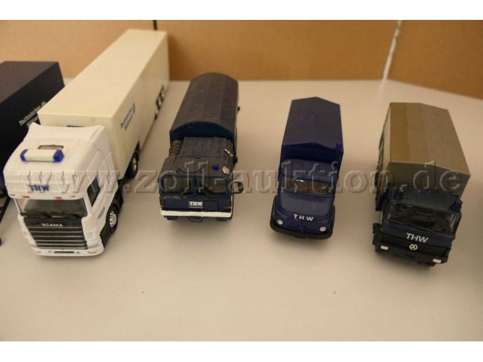 1 set van 50 verschillende modellen van THW-hulpvoertuigen, schaal 1:87 – foto 4 – kavel bij Zoll-Auktion, Halle (Saale)