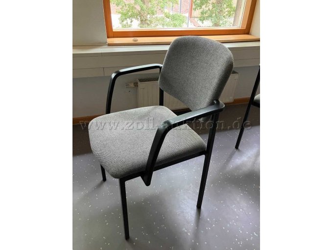 1 set bestaande uit 5 bureaus en 12 stoelen – foto 7 – kavel bij Zoll-Auktion, Münster