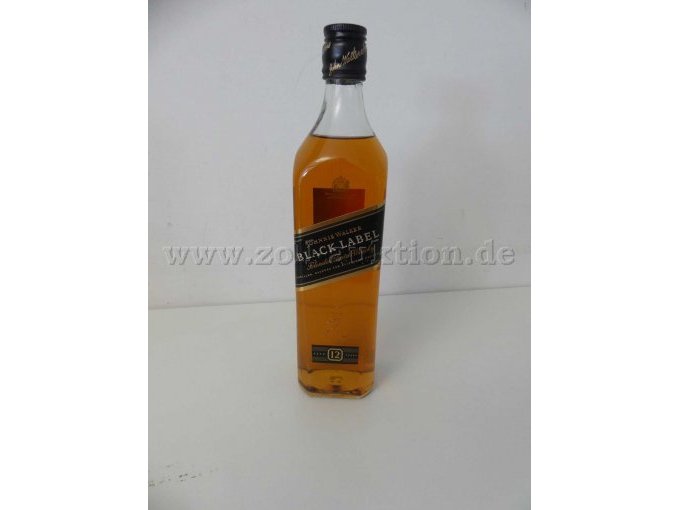 Ansicht Johnnie Walker von vorn