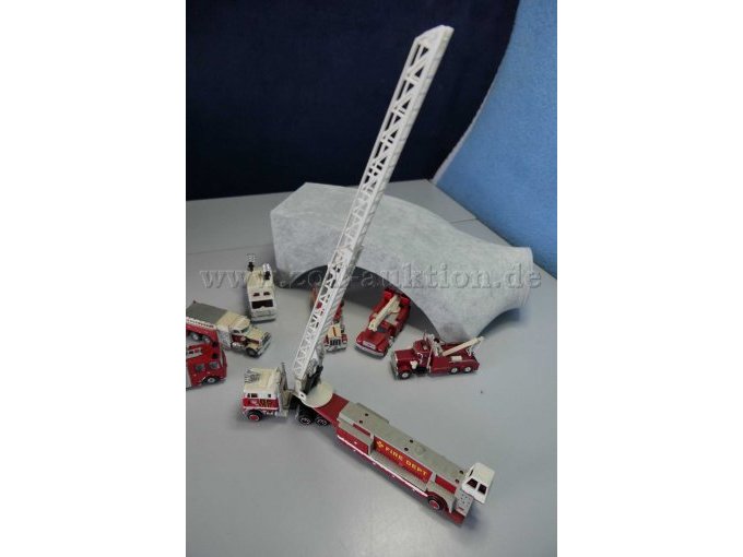 Feuerwehr Leiterwagen, Fire Dept Ansicht Leiter ausgefahren