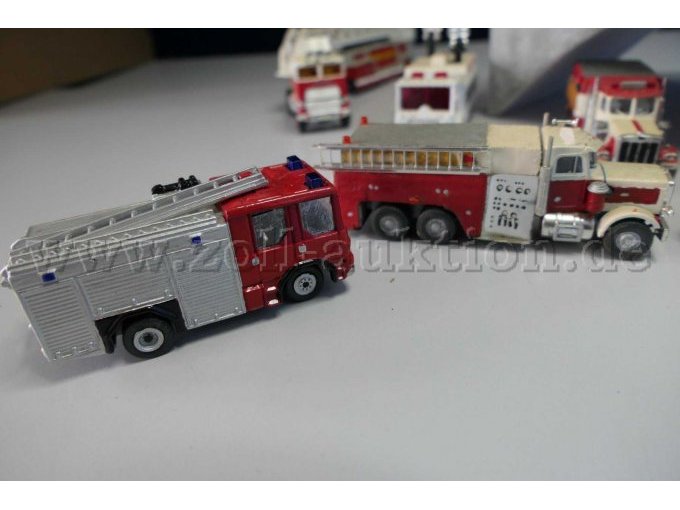 Feuerwehr Dennis Sabre und Kenworth Fire Truck (Eigenbau)