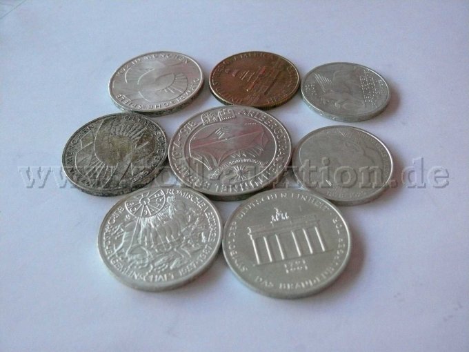8 Münzen Bildseite