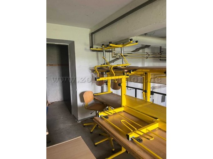 Ansicht Tische und Stühle