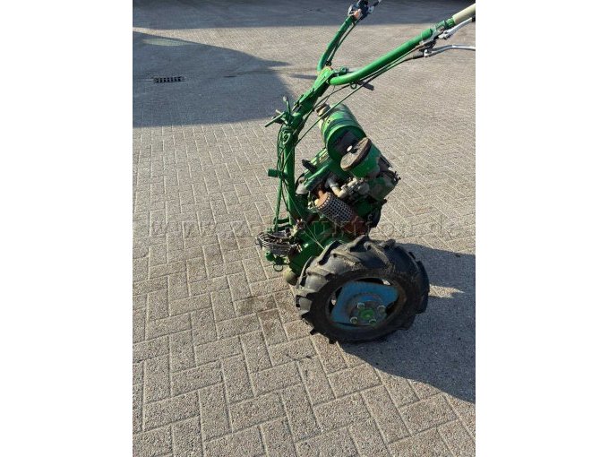 Mäher 1 Linke Seite