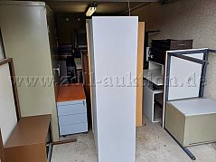 Konvolut Möbel - Gesamtansicht von vorne Garage 1