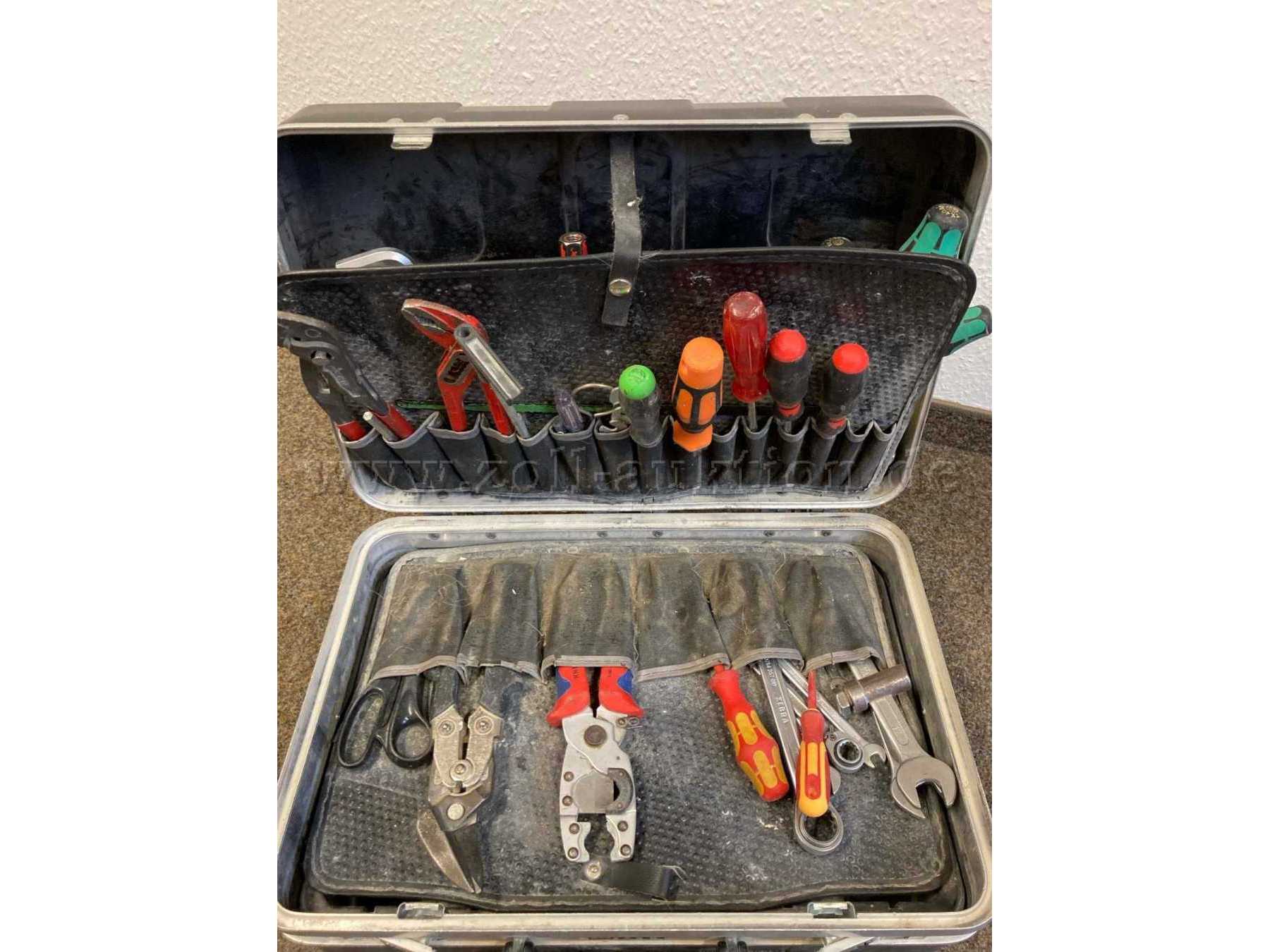 Werkzeugkoffer mit div. Werkzeugen
