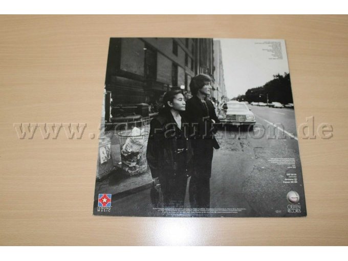 Backcover John Lennon und Yoko Ono