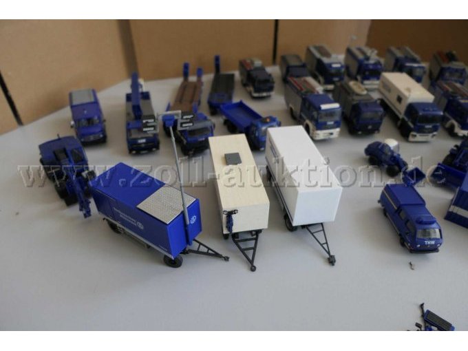 1 Konvolut mit 31 THW-Fahrzeug Modellen, 1:87 – foto 11 – kavel bij Zoll-Auktion, Halle (Saale)