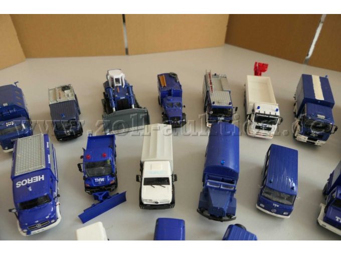 1 Konvolut mit 31 THW-Fahrzeug Modellen, 1:87 – foto 4 – kavel bij Zoll-Auktion, Halle (Saale)
