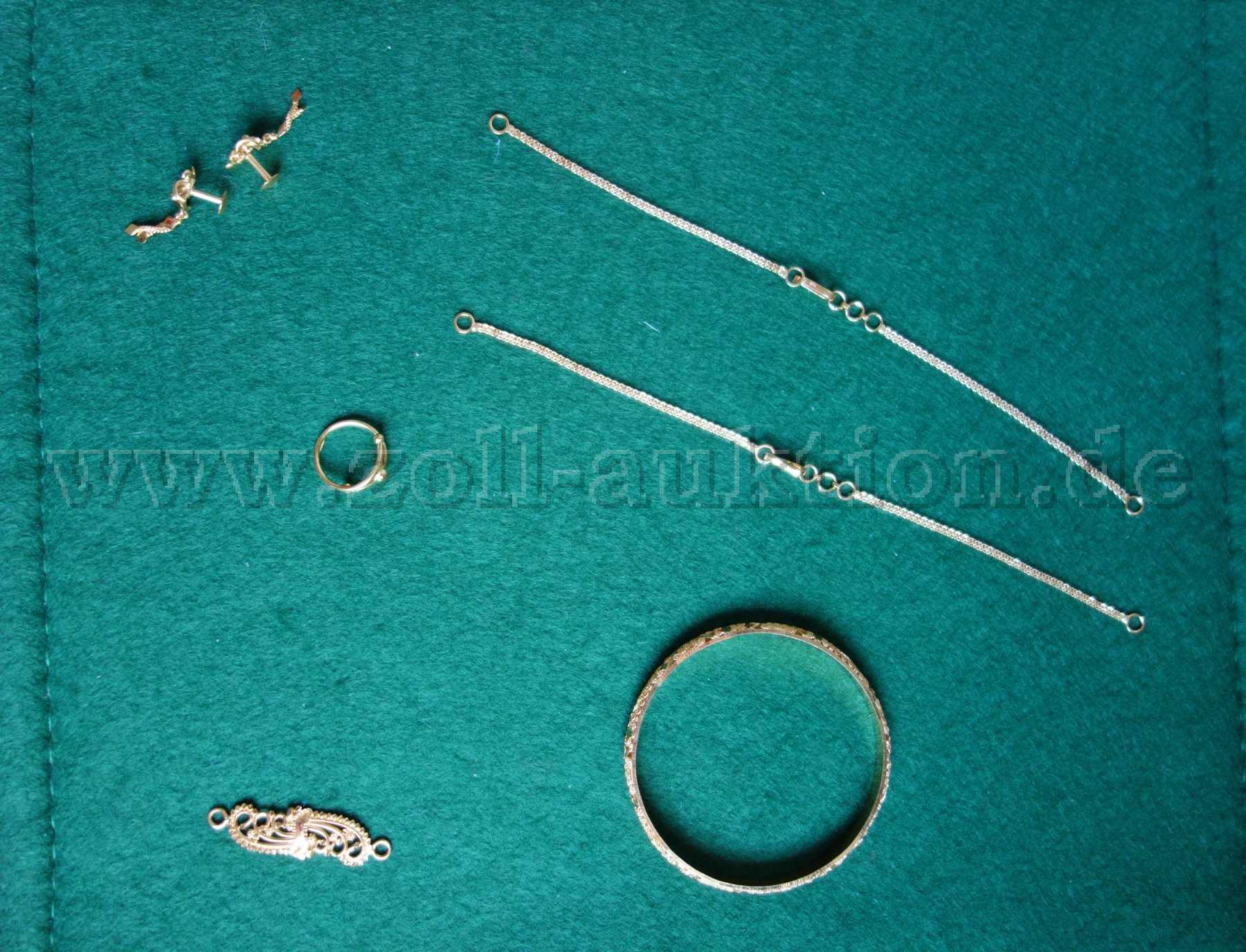 Mixed lot incl. ear and arm jewellery, ring, necklace element 916/000 gold 22 carat