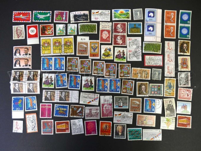 Teilansicht lose Briefmarken