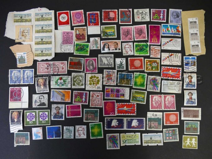 Teilansicht lose Briefmarken