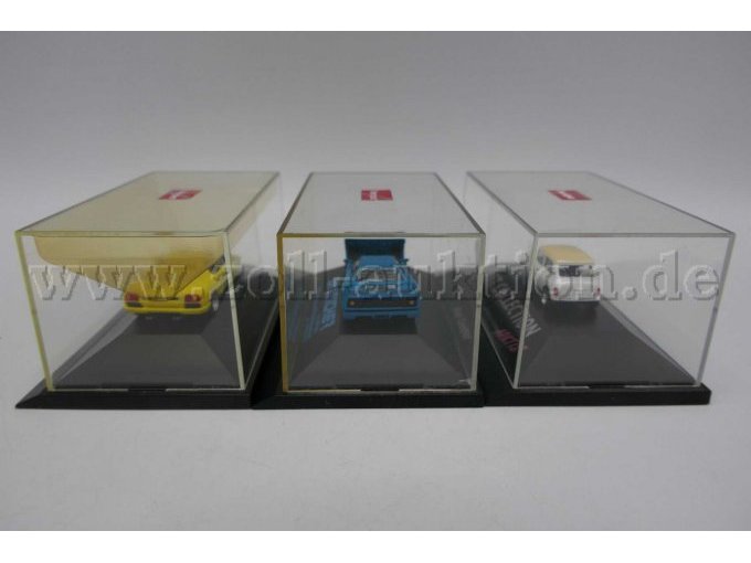 Detailaufnahme aller Modelle von schräg oben (hinten)