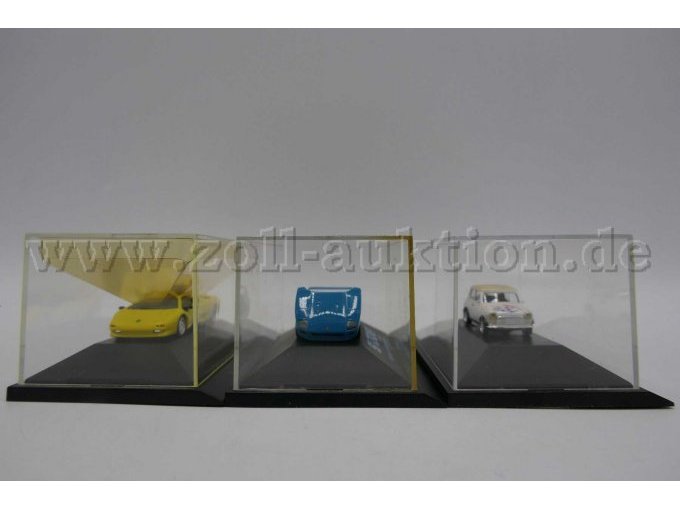 Detailaufnahme aller Modelle von vorne