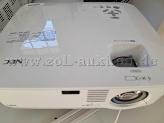 1 Beamer Modell NEC NP500