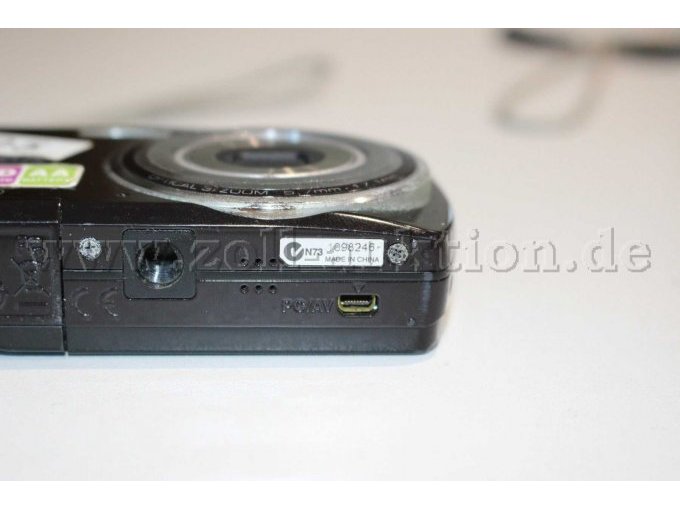 1 set van 3 compactcamera's "E 80" van Pentax met beschadigingen – foto 12 – kavel bij Zoll-Auktion, Erfurt