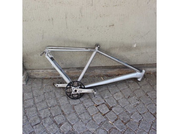 Rahmen Hersteller unbekannt mit Shimano Kurbel