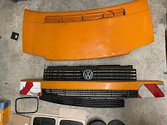 Motorhaube und Frontschürze