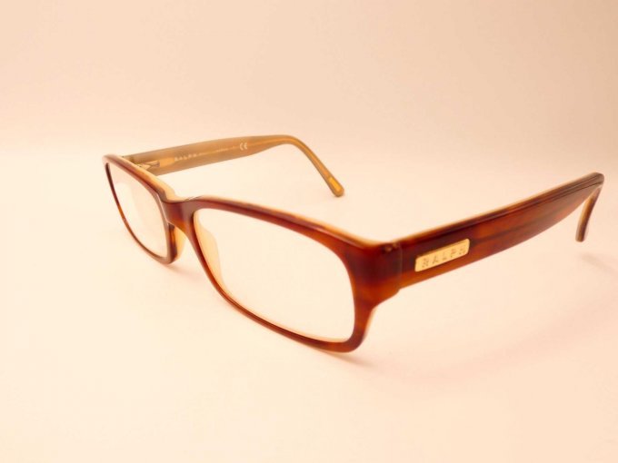 1 Damenbrille von Ralph Lauren_ Ansicht von vorn auf rechte Seite