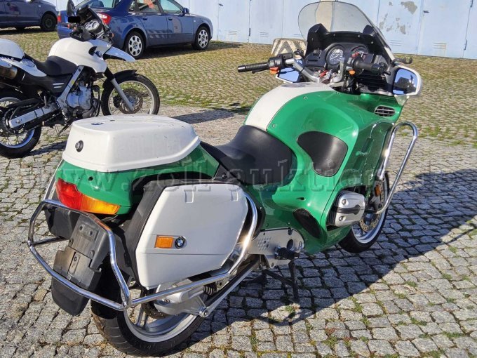 Seite rechts hinten