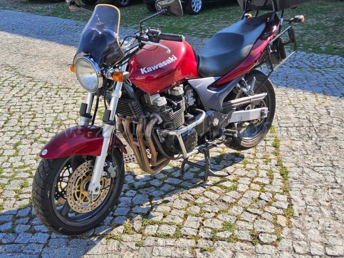Seite links vorne