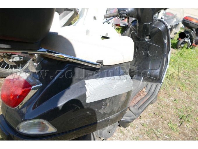 1 Krad Piaggio Vespa LX 125 / Bastlerfahrzeug – foto 9 – kavel bij Zoll-Auktion, Wandlitz