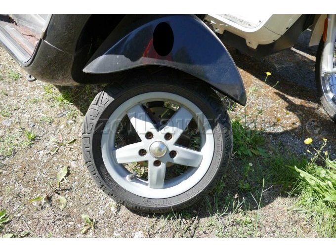 1 Krad Piaggio Vespa LX 125 / Bastlerfahrzeug – foto 6 – kavel bij Zoll-Auktion, Wandlitz