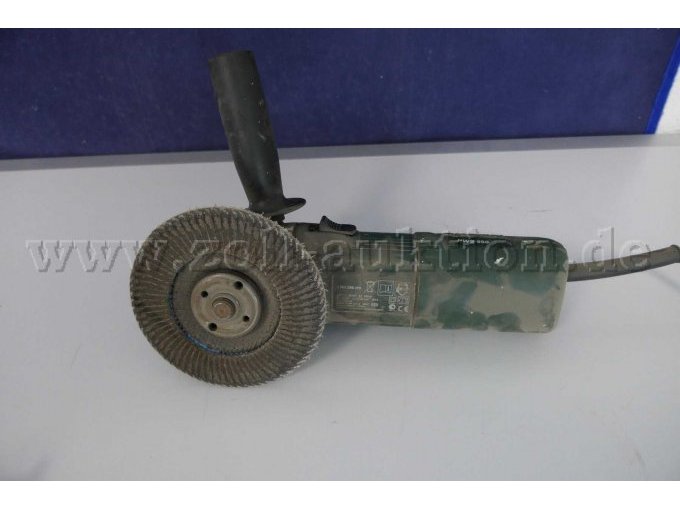 Detailansicht Winkelschleifer mit CE-Kennung aus Schublade 7