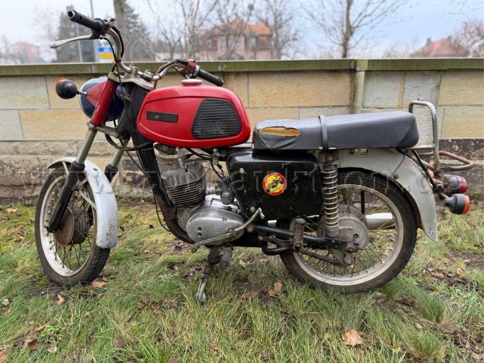 Gesamtansicht linksseitig