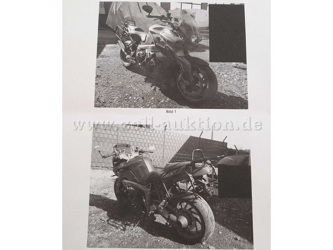 Lichtbild (schräges Foto des Motorrads)