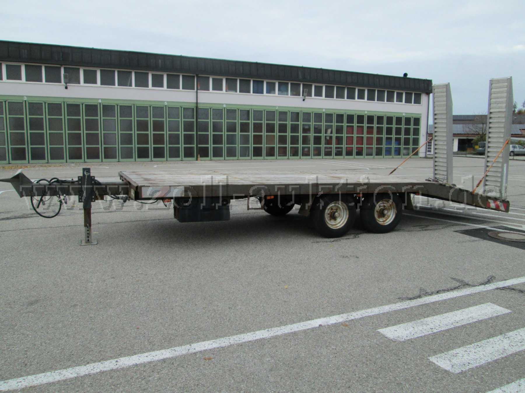 Kress Tieflader: links