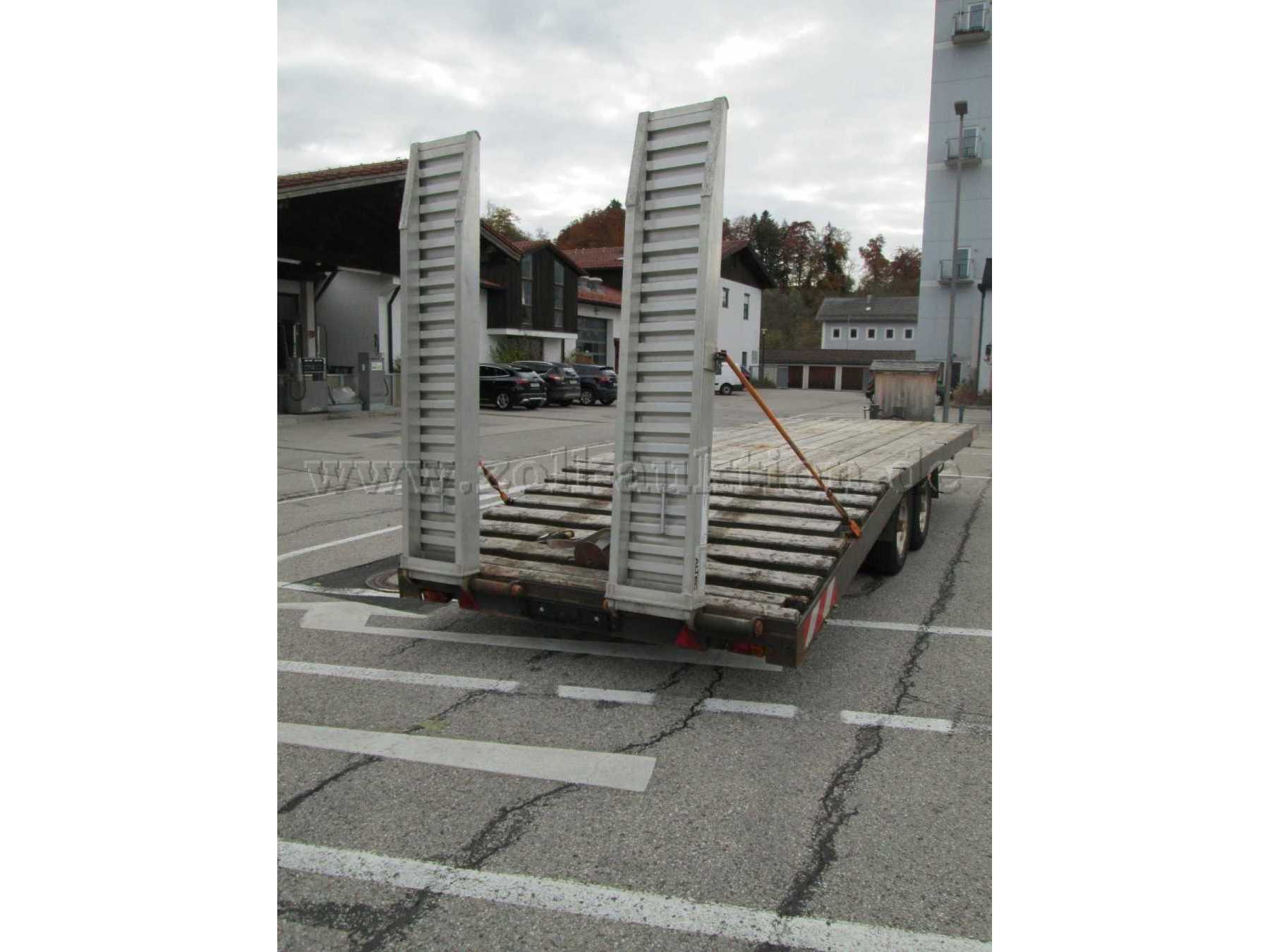 Kress Tieflader: hinten