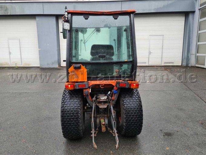 1 Kubota B2110, 4x4 Kommunal Kleintraktor Ackerschlepper – foto 4 – kavel bij Zoll-Auktion, Remscheid