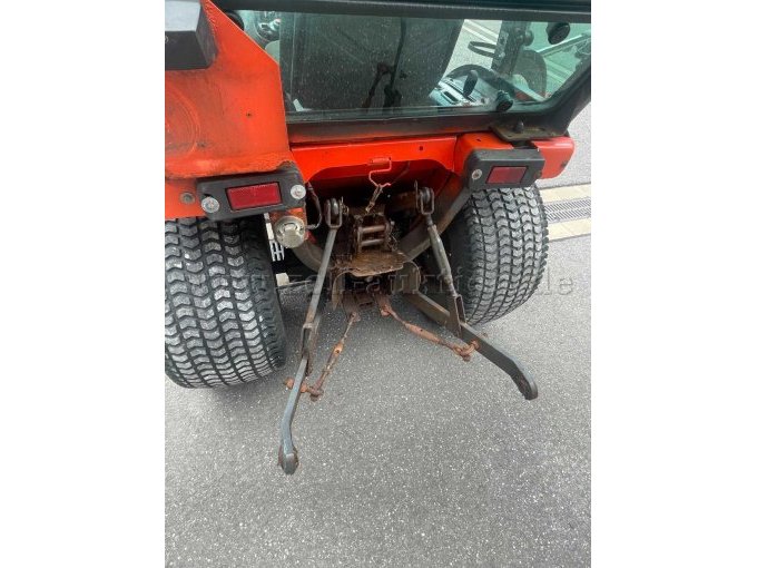 1 Kubota B4-kleintractor als onderdelenbron – foto 7 – kavel bij Zoll-Auktion, Siegen