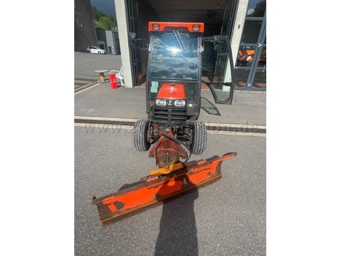 1 Kubota B4-kleintractor als onderdelenbron – foto 5 – kavel bij Zoll-Auktion, Siegen