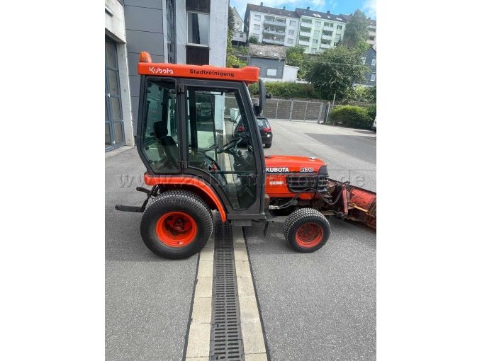 1 Kubota B4-kleintractor als onderdelenbron – foto 2 – kavel bij Zoll-Auktion, Siegen