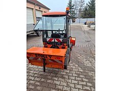 Kubota BX 2200 E mit Streuer