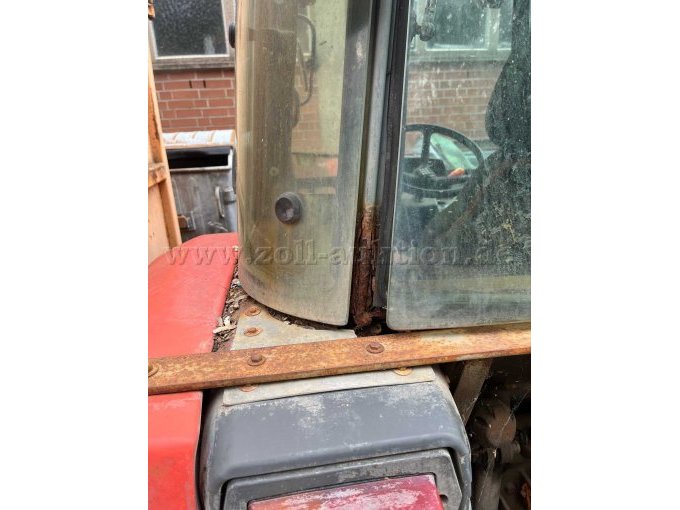 Durchrostung in Fahrtrichtung hinten links