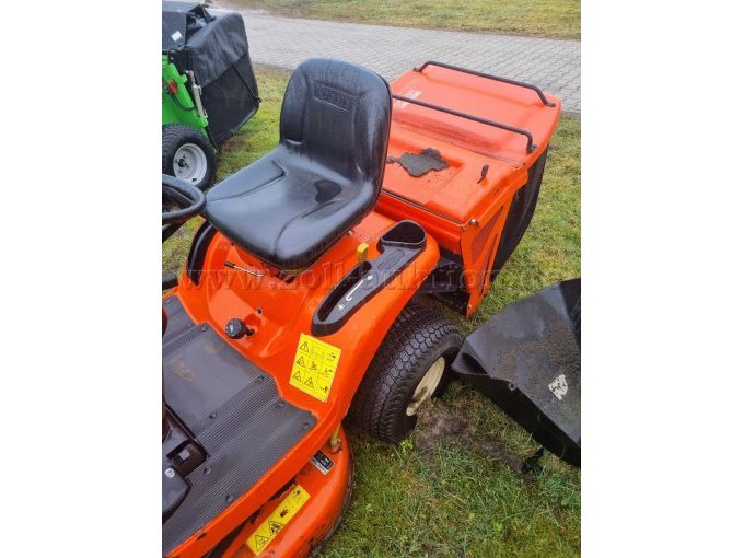 Rasenmäher vorne links