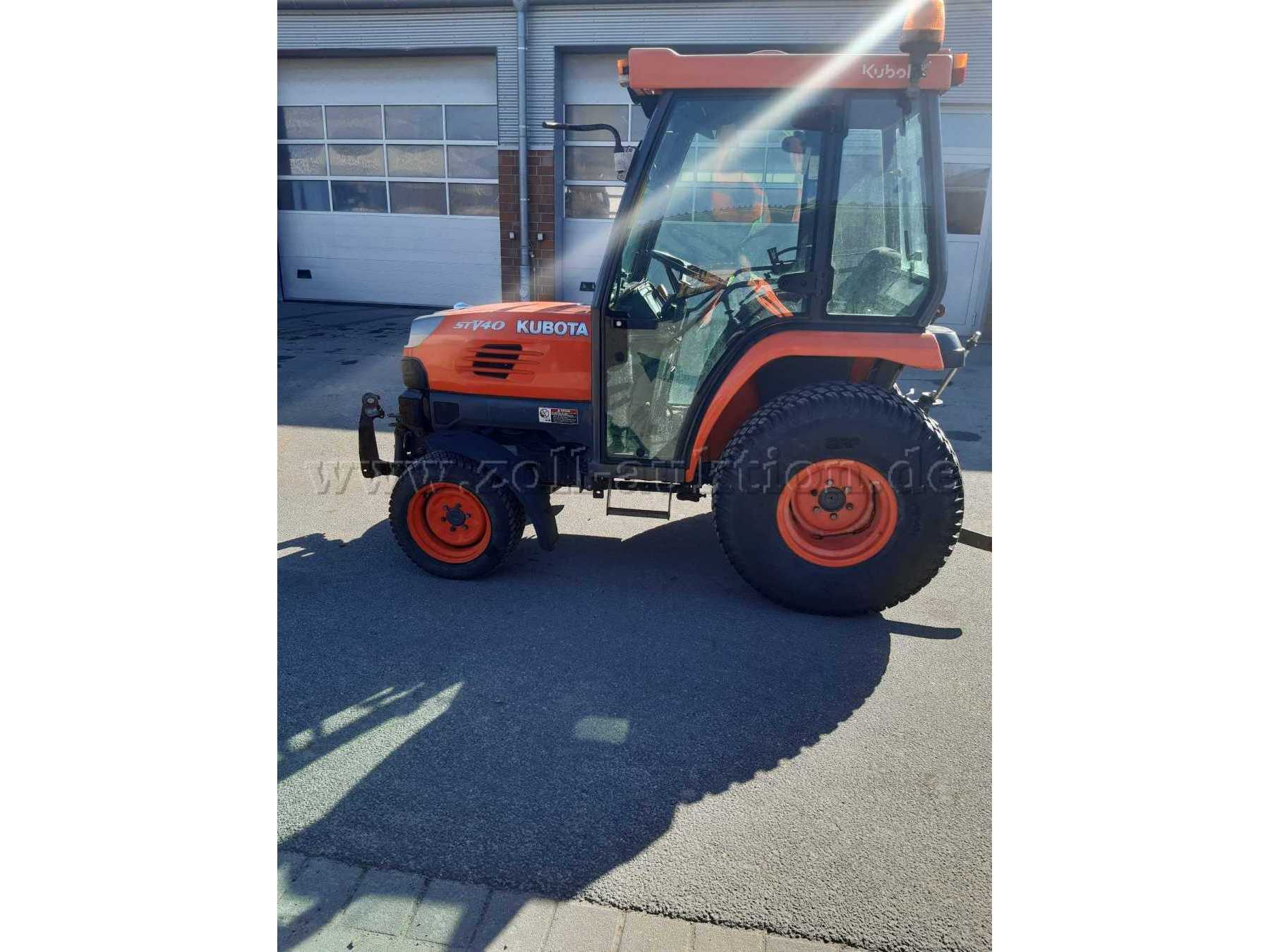 Schlepper links