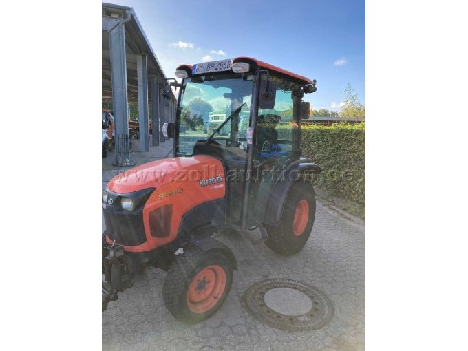 1 Kubota STW 40 tractor met maaidek, in werkende staat – foto 2 – kavel bij Zoll-Auktion, Bergheim