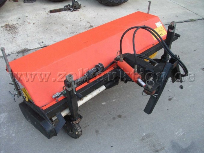 Ansicht Kehrmaschine hinten links