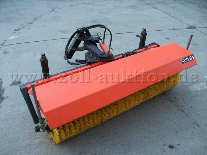 Ansicht Kehrmaschine vorne rechts