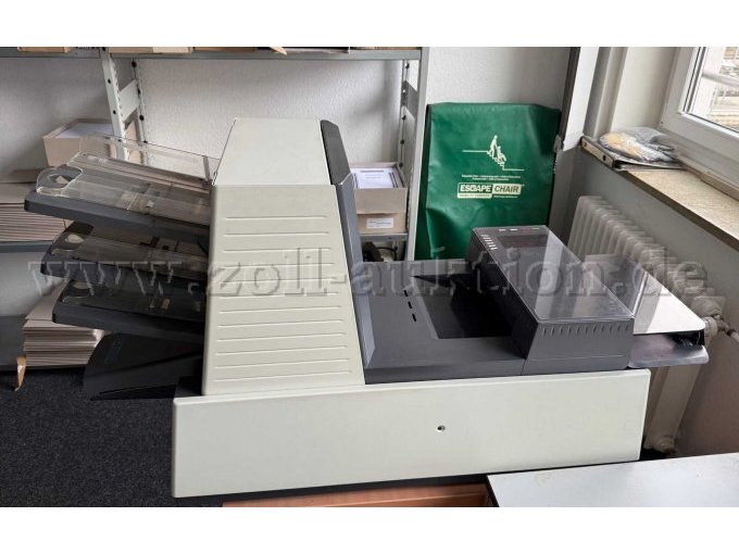 Ansicht Kuvertiermaschine rechte Seite Ansicht Kuvertiermaschine rechte Seite