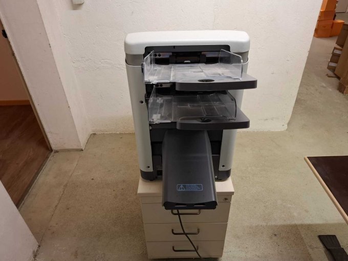 Kuvertiermaschine von hinten