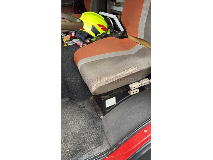 1 Löschfahrzeug 8/6 Iveco Magirus 65-12 A – foto 4 – kavel bij Zoll-Auktion, Breiholz